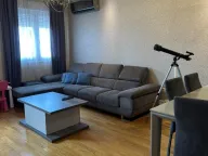 Prodaja, dvosoban stan, 64m², City Kvart, Podgorica - image 1