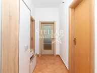 Prodaja, dvosoban stan, 70m², Stari Aerodrom, Podgorica - image 12