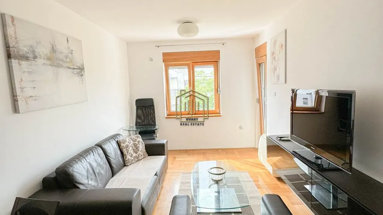 Izdavanje, jednosoban stan, 45m², Preko Morače, Podgorica