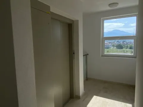 Prodaja, dvosoban stan, 84m², Zagorič, Podgorica - image 10
