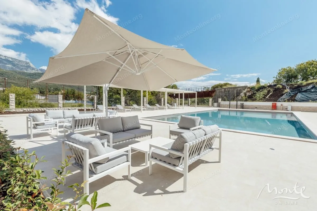 Prodaja, jednosoban stan, 65m², Herceg Novi, Crna Gora