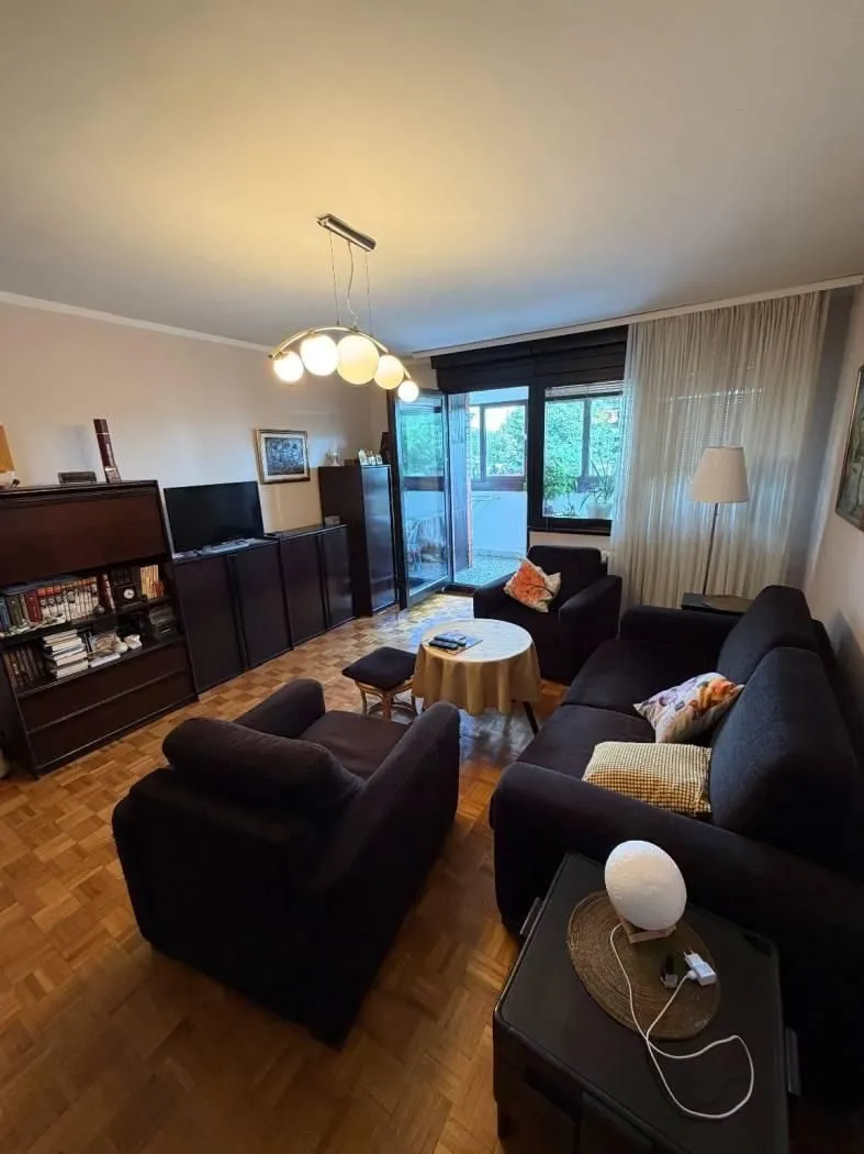 Rent, four bedroom apartment, 93m², Novi Beograd Blok 72, Novi Beograd Sve Podlokacije