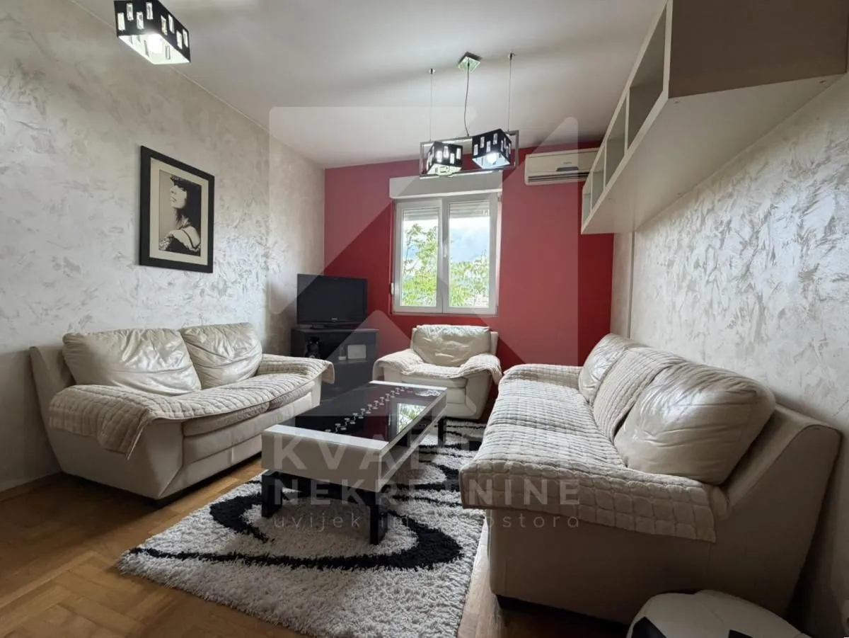 Izdavanje, jednosoban stan, 37m², Stari Aerodrom, Podgorica