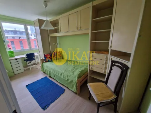 Izdavanje, trosoban stan, 72m², Savski Trg, Beograd - image 4