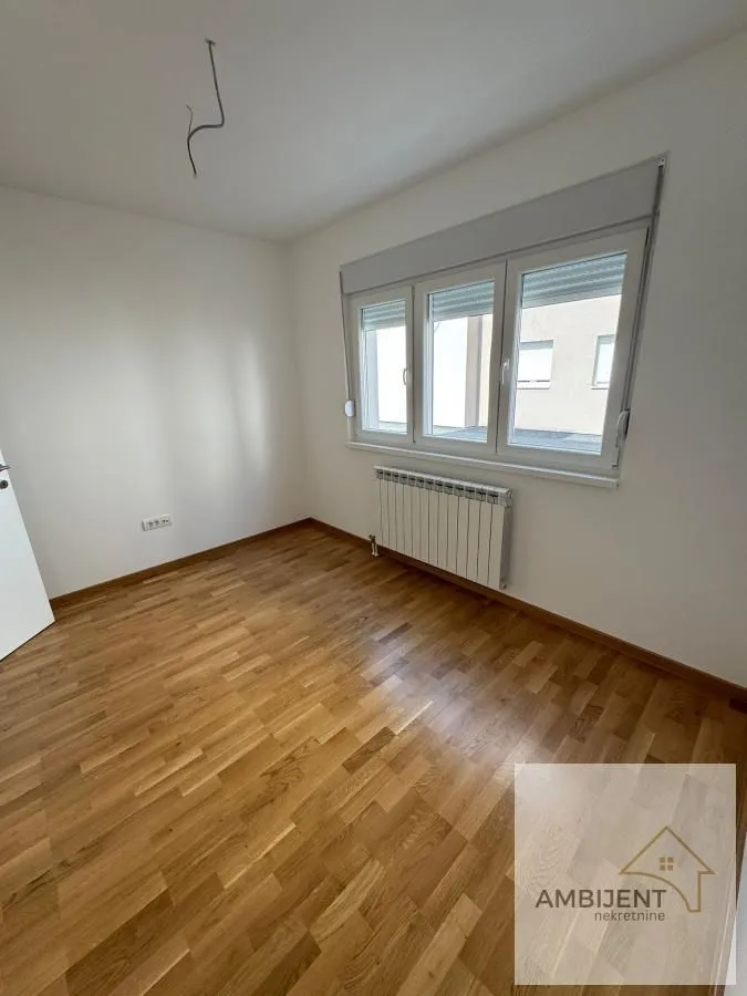 Izdavanje, dvosoban stan, 40m², Ledine, Beograd