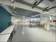 Izdavanje, poslovni prostor, 1000m², Autokomanda, Voždovac Sve Podlokacije - image 2