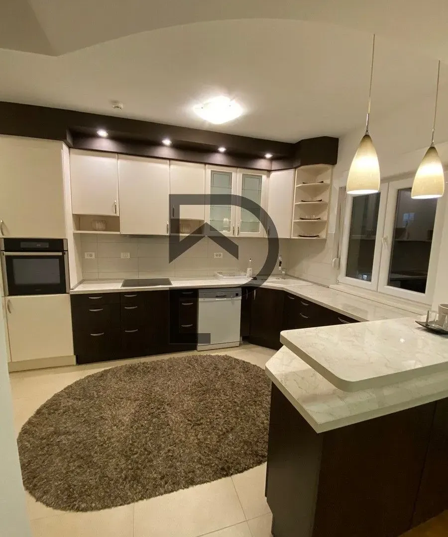 Rent, apartment, 120m², City Kvart, Podgorica