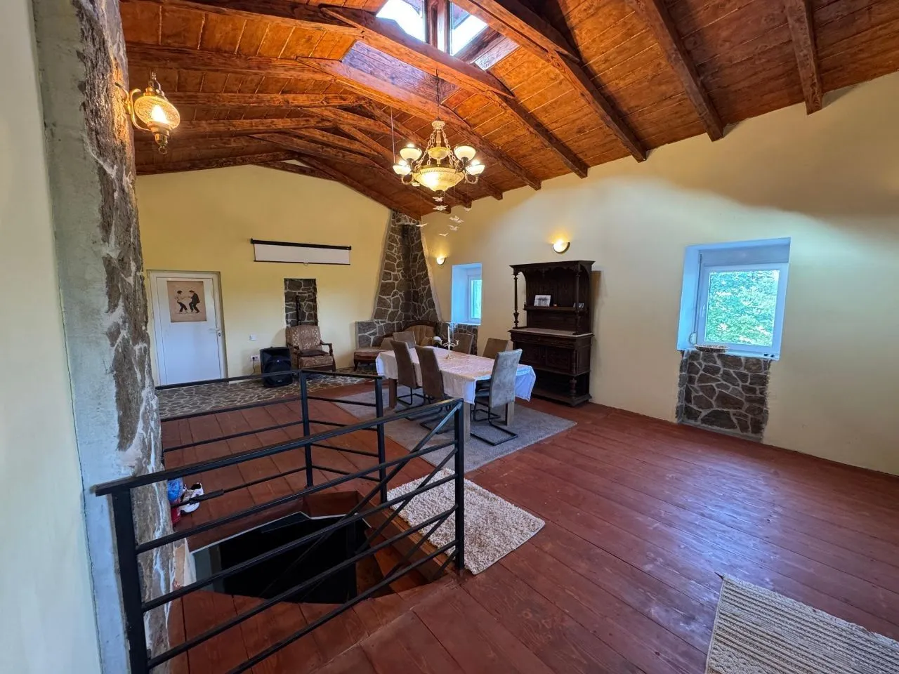 Prodaja, kuća, 208m², Obzovica, Cetinje