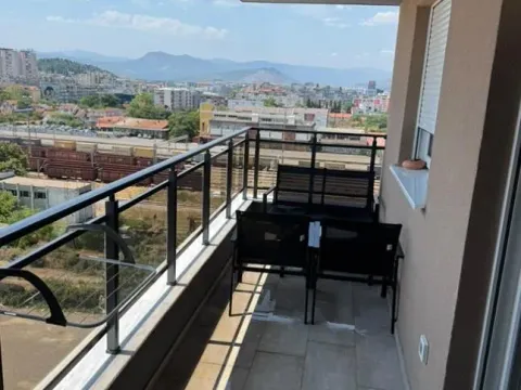 Izdavanje, stan, 66m², Stari Aerodrom, Podgorica - image 11