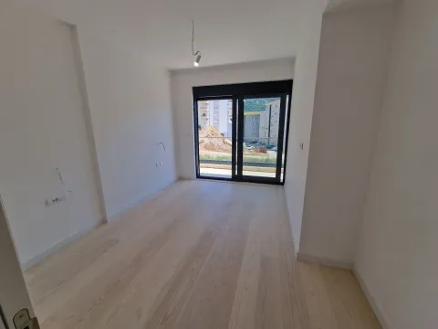 Sale, two bedroom apartment, 77m², Budva, Crna Gora - image 22