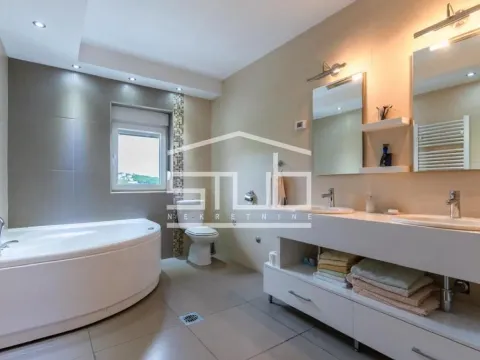 Sale, house, 500m², Rakovica, Beograd - image 8