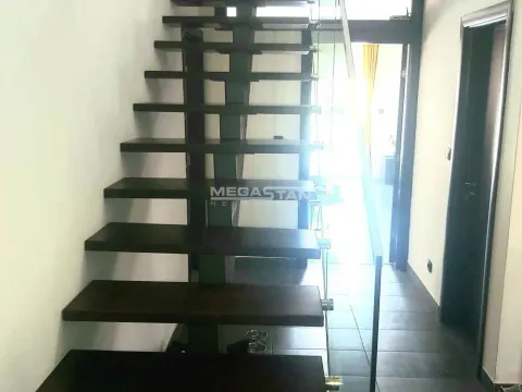 Prodaja, kuća, 200m², Zemun Gornji Grad, Zemun Sve Podlokacije - image 18