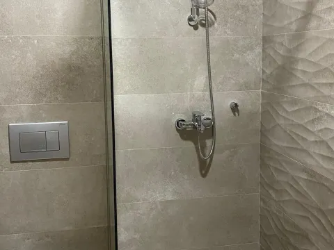 Sale, one bedroom apartment, 48m², Bečići, Budva - image 10