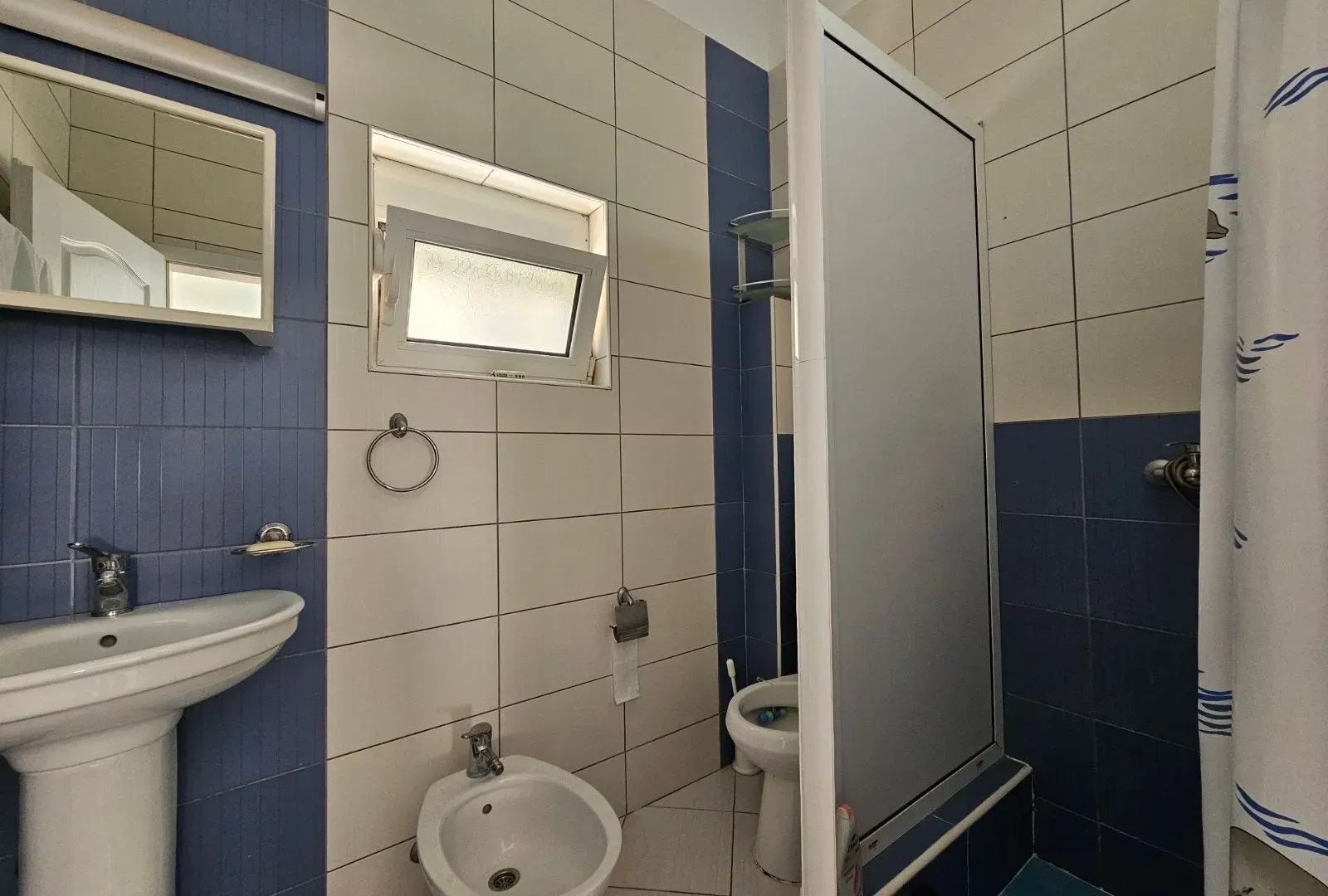 Izdavanje, kuća, 180m², Dobre Vode, Bar