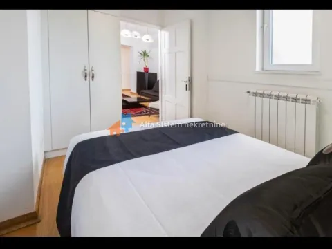 Izdavanje, trosoban stan, 100m², Stari Grad, Beograd - image 2