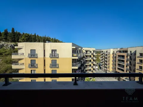 Izdavanje, dvosoban stan, 70m², Ljubović, Podgorica - image 13
