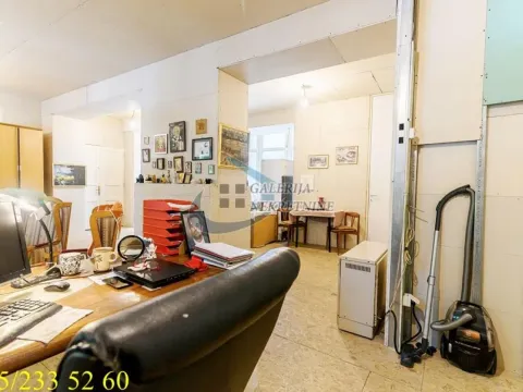 Sale, two bedroom apartment, 86m², Kalenić Pijaca, Vračar Sve Podlokacije - image 21