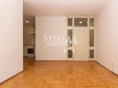 Izdavanje, dvosoban stan, 60m², Preko Morače, Podgorica - image 2