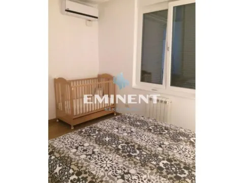 Izdavanje, trosoban stan, 80m², Stari Merkator, Novi Beograd Sve Podlokacije - image 6