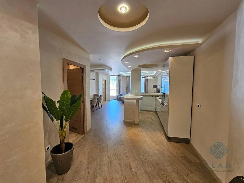 Prodaja, dvosoban stan, 104m², Budva, Crna Gora