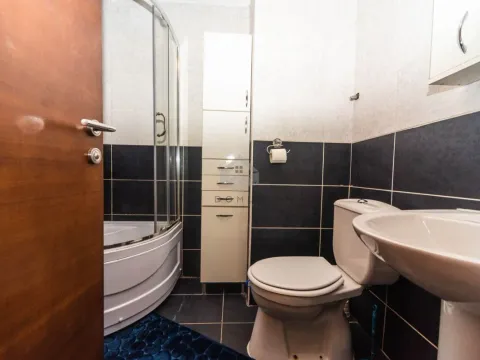 Rent, one bedroom apartment, 45m², Dalmatinska ulica, Podgorica - image 9