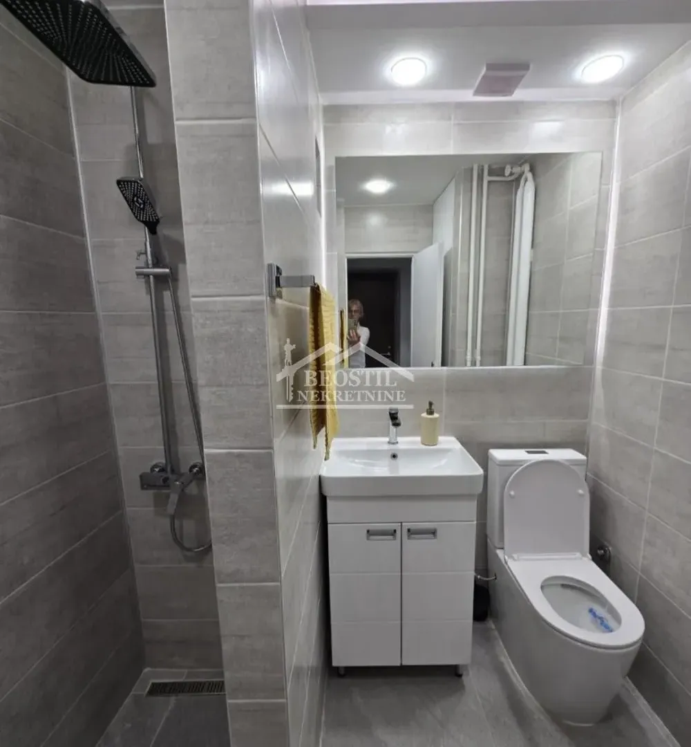 Rent, two bedroom apartment, 45m², Savski Venac, Beograd