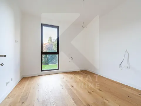 Prodaja, trosoban stan, 137m², Stara Varoš, Podgorica - image 5