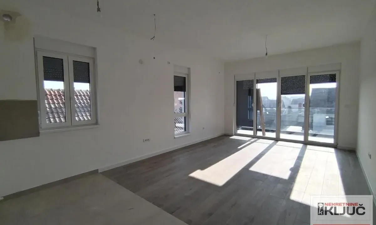 Prodaja, trosoban stan, 73m², Telep, Novi Sad Sve Podlokacije