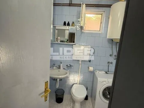 Izdavanje, kuća, 190m², Ledine, Beograd - image 7