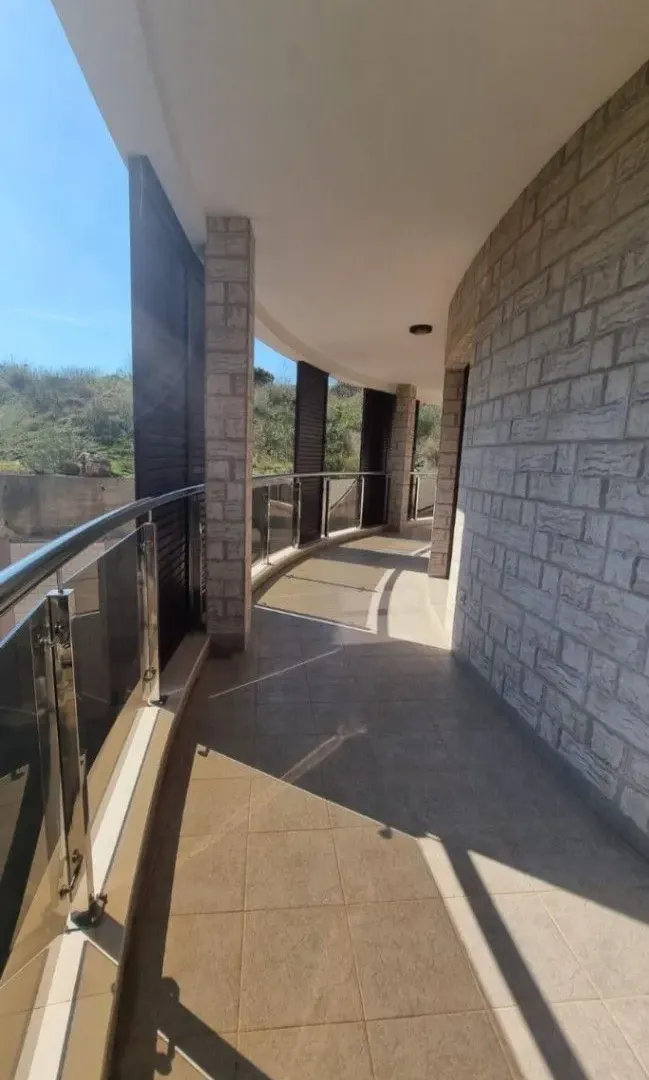 Sale, two bedroom apartment, 130m², Bečići, Budva
