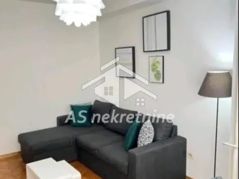 Izdavanje, trosoban stan, 80m², Stari Grad, Beograd - image 4