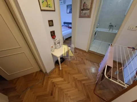 Prodaja, četvorosoban stan, 111m², Stari grad, Novi Sad - image 8