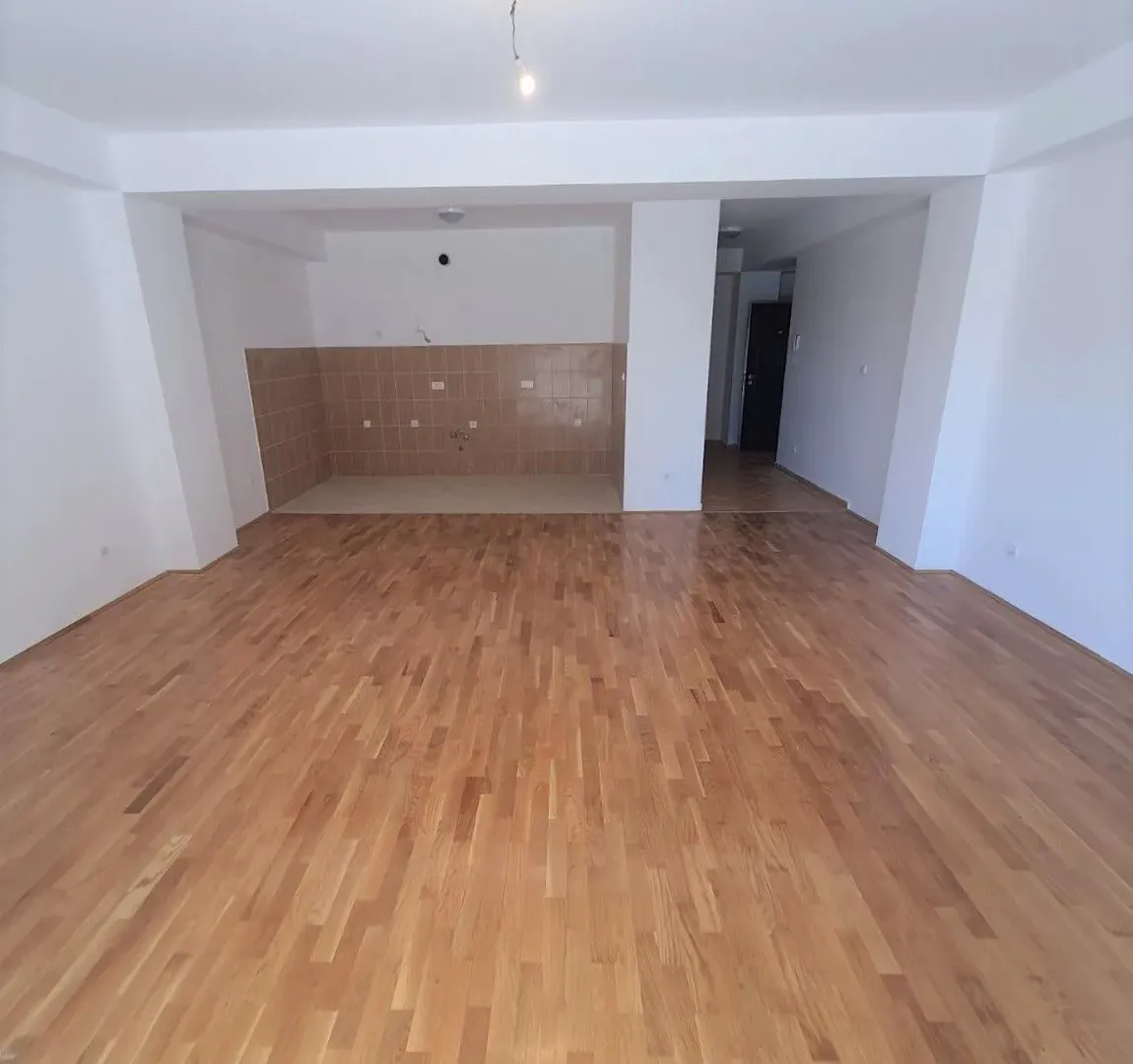 Prodaja, dvosoban stan, 107m², Petrovac, Budva