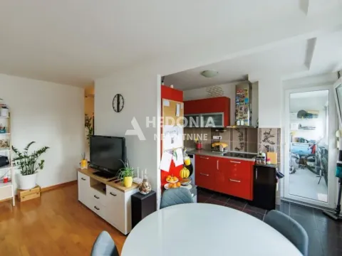 Sale, three bedroom apartment, 90m², Novi Beograd Blok 37, Novi Beograd Sve Podlokacije - image 4