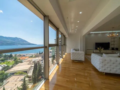 Izdavanje, trosoban stan, 150m², Dukley Gardens, Budva - image 22