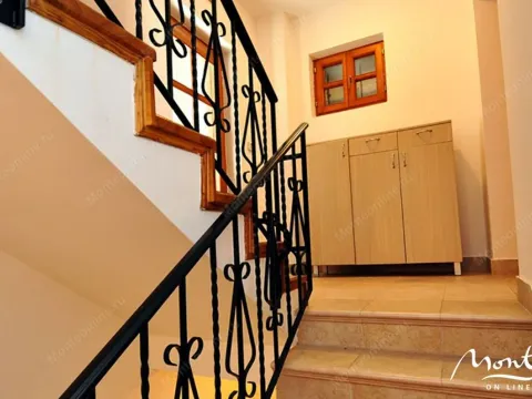 Prodaja, kuća, 327m², Stoliv, Kotor - image 17