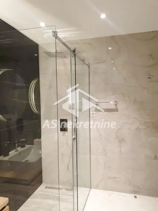 Izdavanje, dvosoban stan, 104m², Cvetni Trg, Vračar Sve Podlokacije