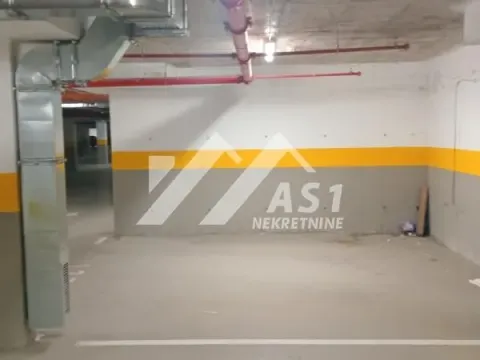 Rent, parking/garage, 20m², Avijatičarsko naselje, Novi Sad Sve Podlokacije - image 3