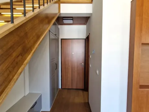 Prodaja, stan, 49m², Tivat, Crna Gora - image 4