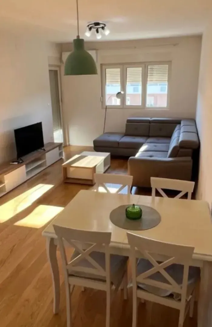 Prodaja, jednosoban stan, 49m², Central Point, Podgorica