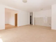 Sale, two bedroom apartment, 72m², Igalo-Petlja, Herceg Novi - image 2