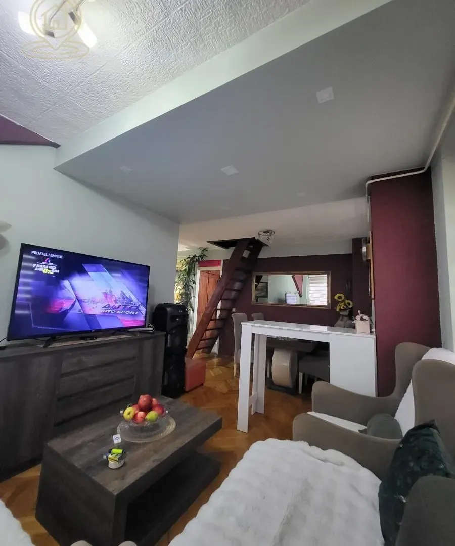 Prodaja, trosoban stan, 66m², Palilula, Niš