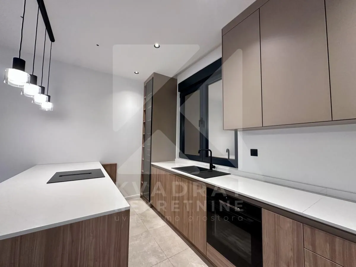 Rent, house, 230m², Gornja Gorica, Podgorica