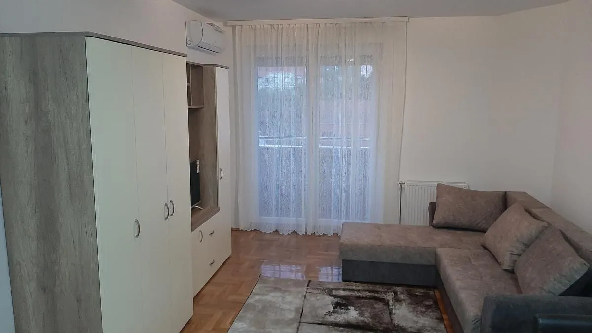 Rent, studio apartment, 28m², Centar, Novi Sad