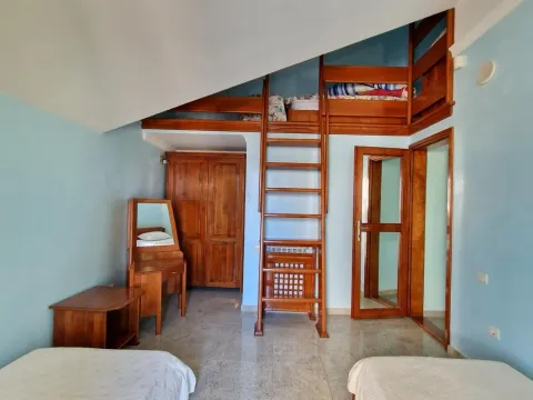 Rent, three bedroom apartment, 100m², Budva, Crna Gora - image 15