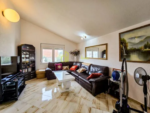 Prodaja, kuća, 135m², Podgorica, Crna Gora - image 22