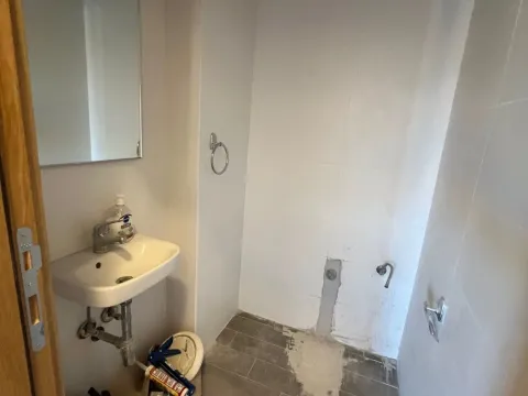 Prodaja, dvosoban stan, 72m², Stari Aerodrom, Podgorica - image 14