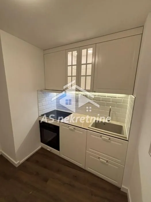 Izdavanje, dvosoban stan, 55m², Stari Grad, Beograd