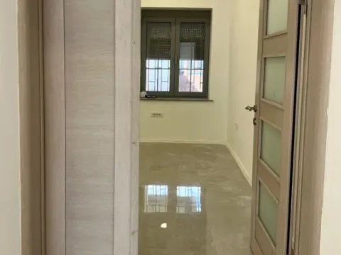 Rent, office space, 55m², Centar, Podgorica - image 3