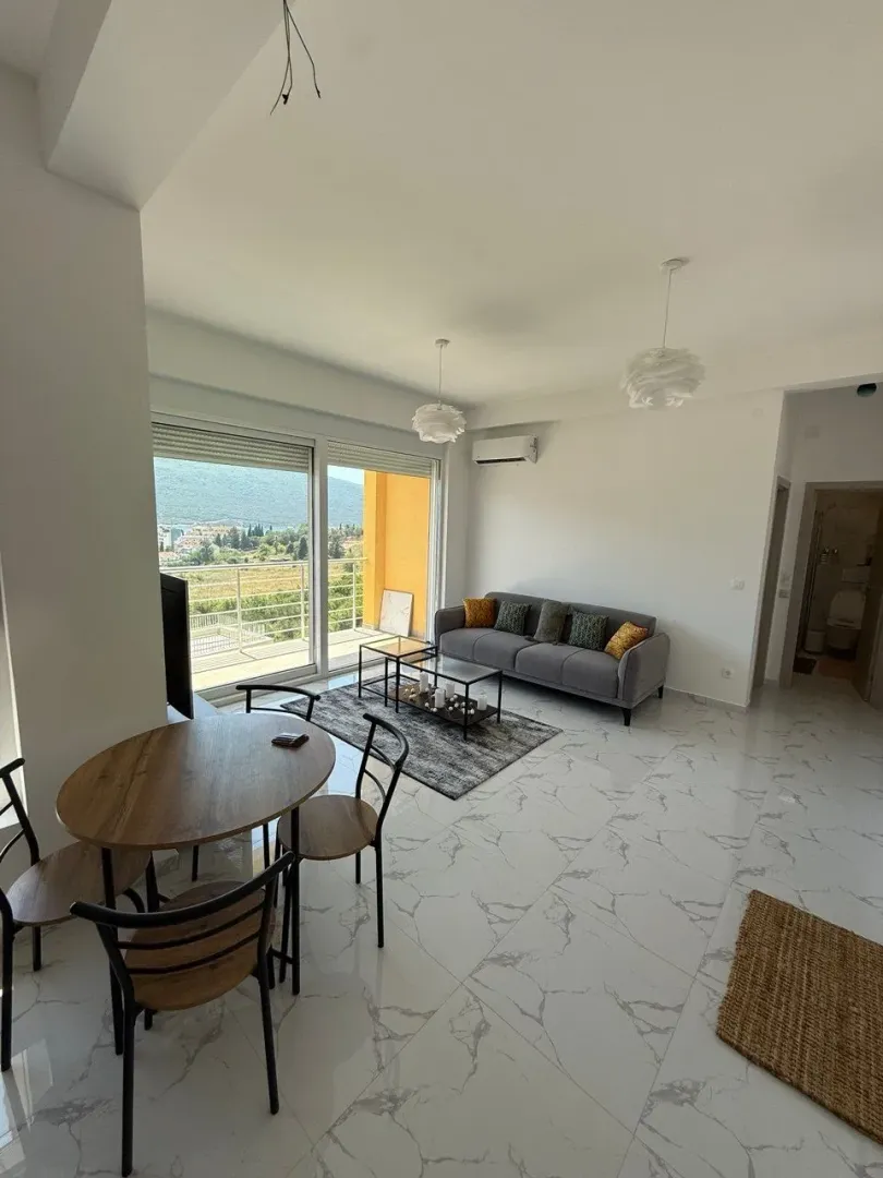 Prodaja, jednosoban stan, 47m², Đenovići, Herceg Novi